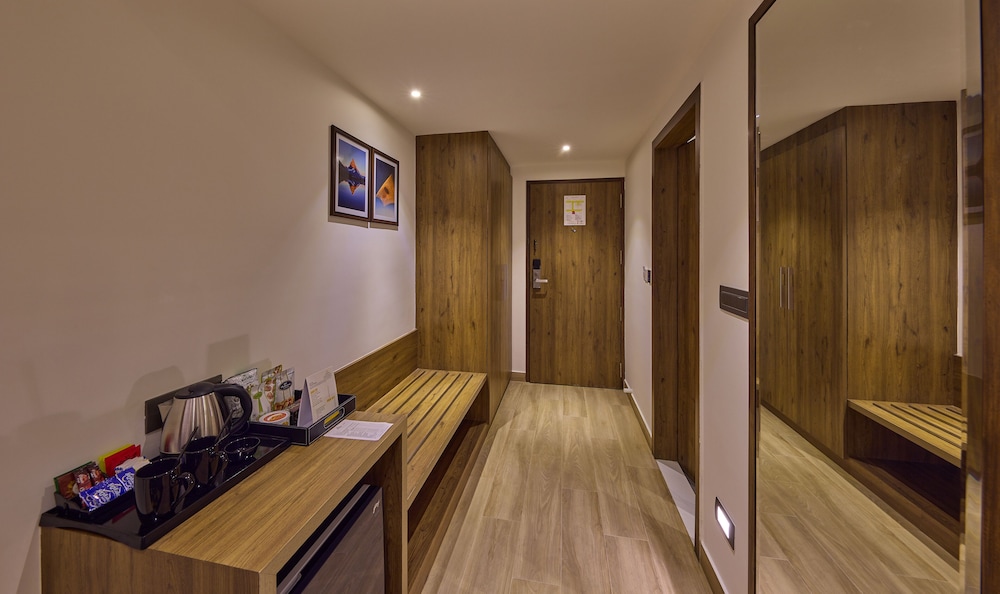 Grand Continent Hebbal A Sarovar Portico Affiliate 21/29