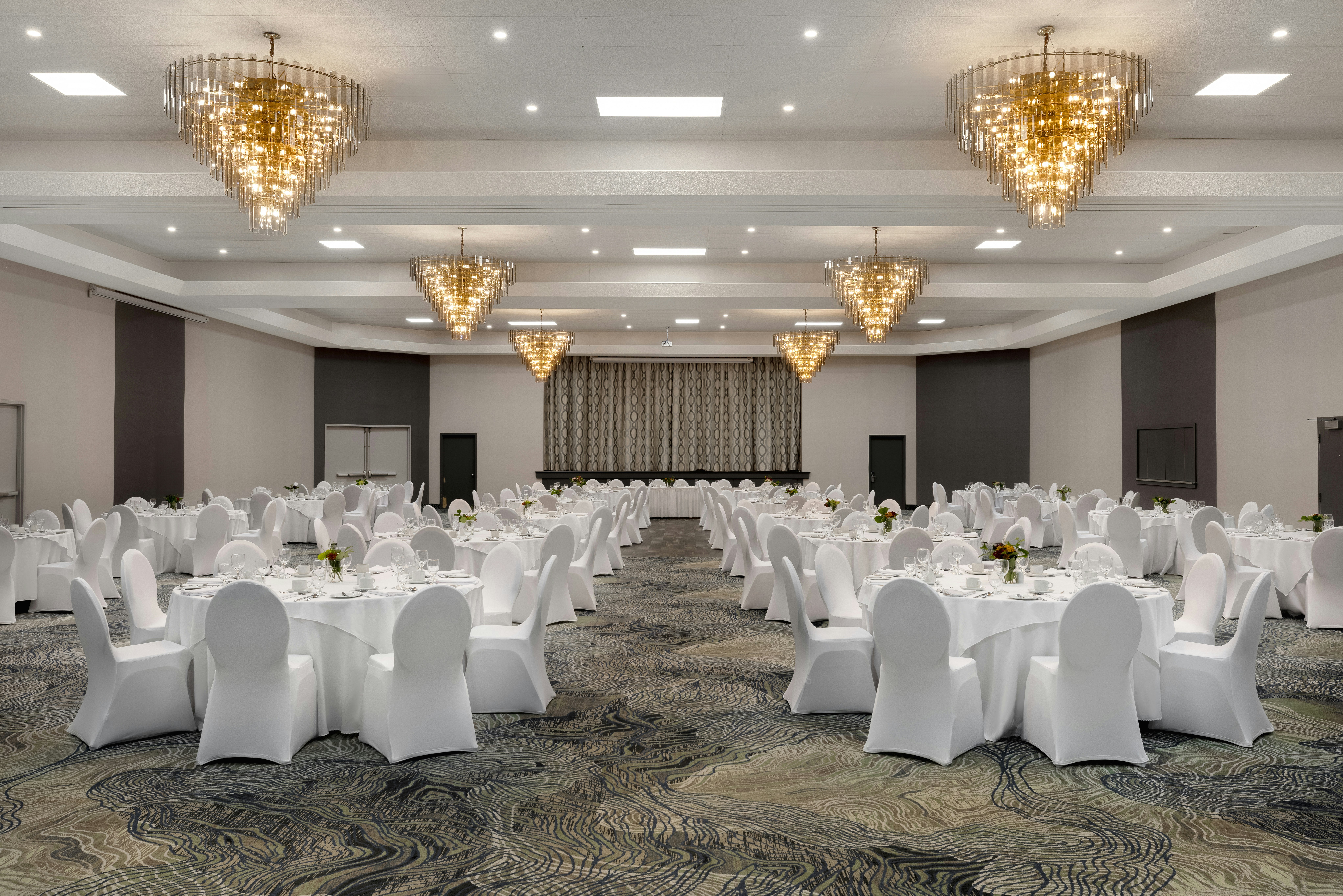 DoubleTree by Hilton Kingston 55/67