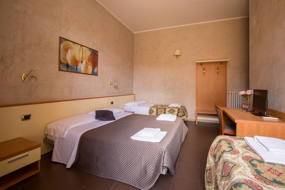 Hotel Angelica 10/73