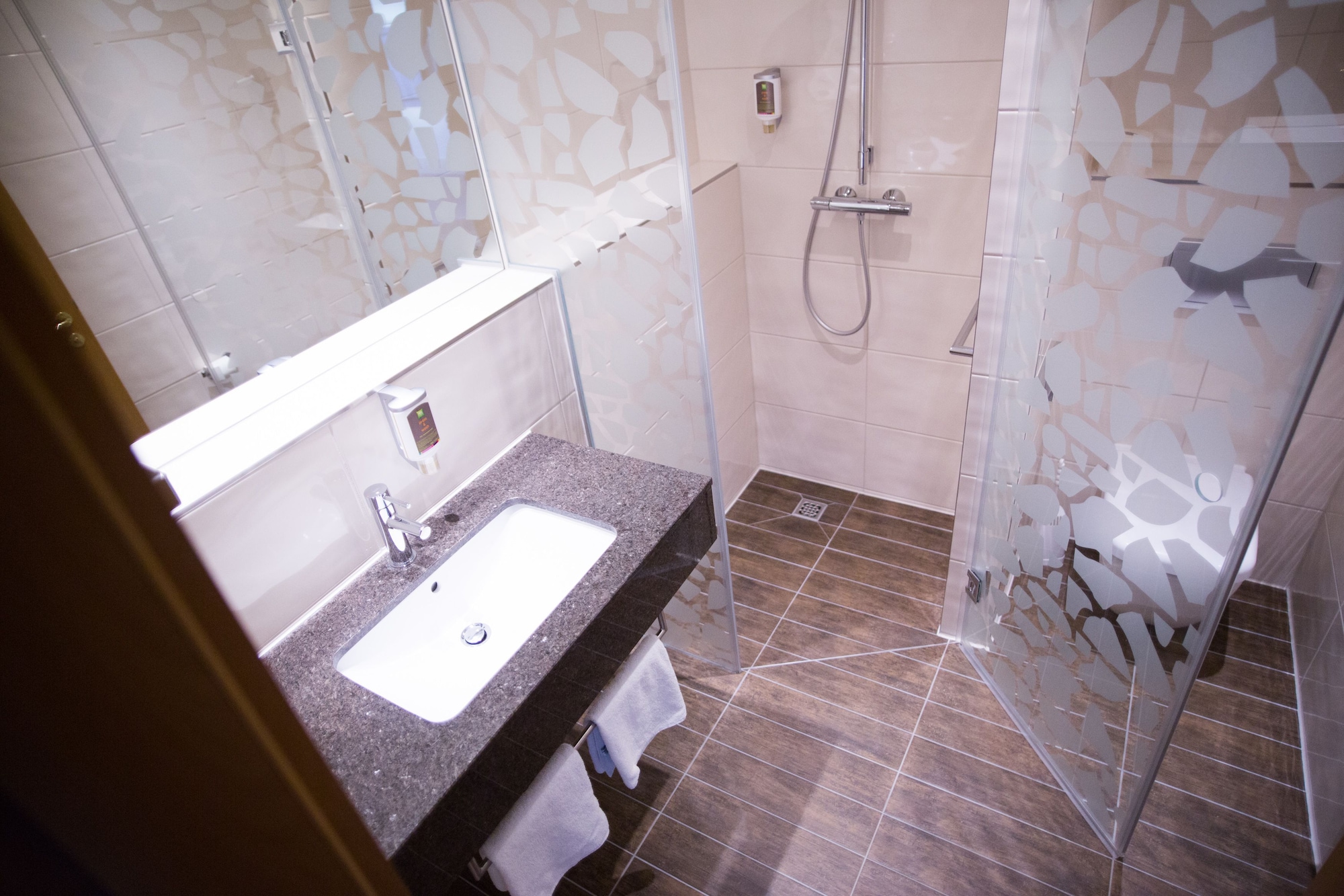 غرفة قياسية بسريرين منفصلين، ibis Styles Leipzig 9/10