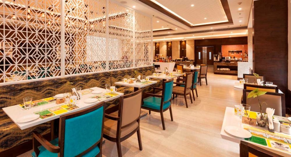Lemon Tree Hotel Lucknow 16/23