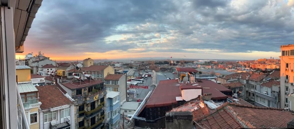 Elit Palace Hotel 40/45