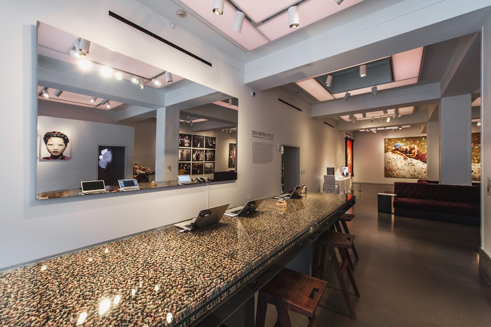 21C Museum Hotel Cincinnati 6/63