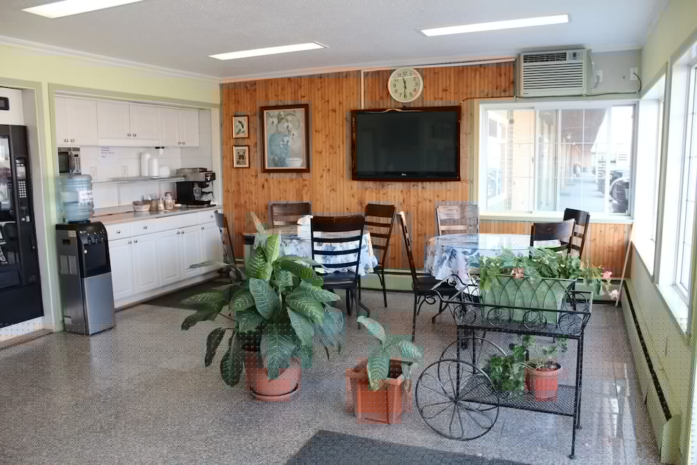 Silver Crest Lodge 27/38