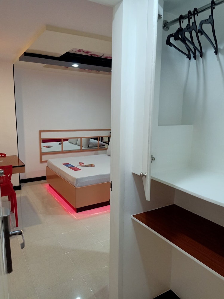 Hotel Sogo Buendia 24/40