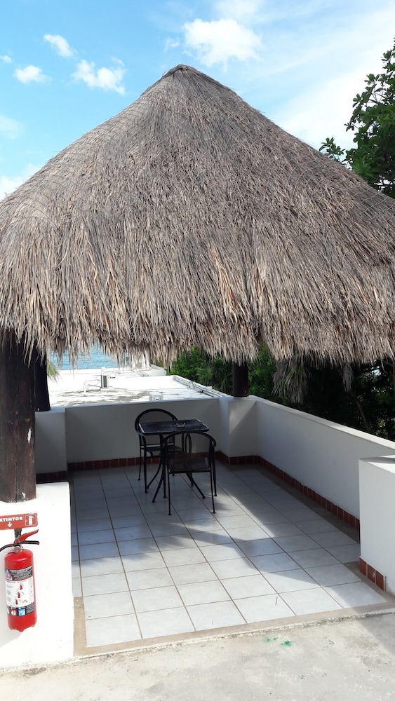 Pelicano Inn 3/67