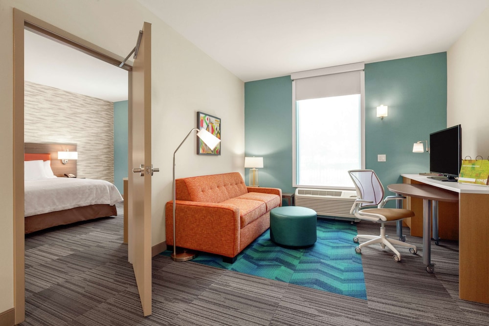Home2 Suites By Hilton Sarasota Bradenton Airport 26/37