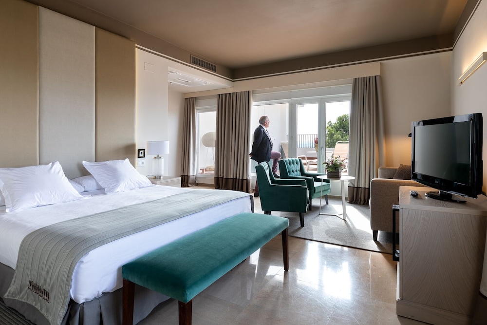 Parador de Cordoba Hotel 9/50