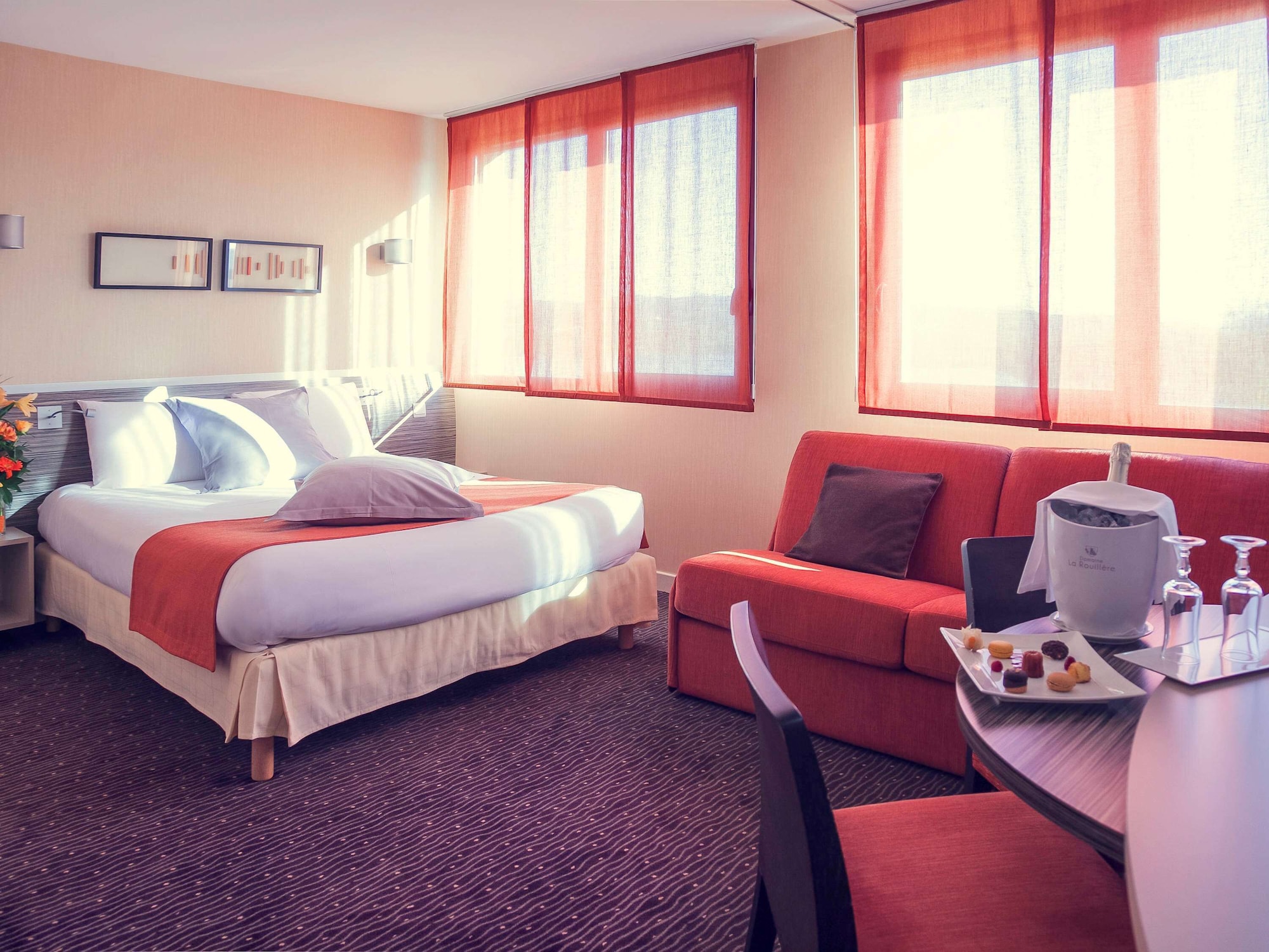 غرفة بريفيليج بسرير مزدوج مع أريكة، Mercure Lyon Est Villefontaine 5/10