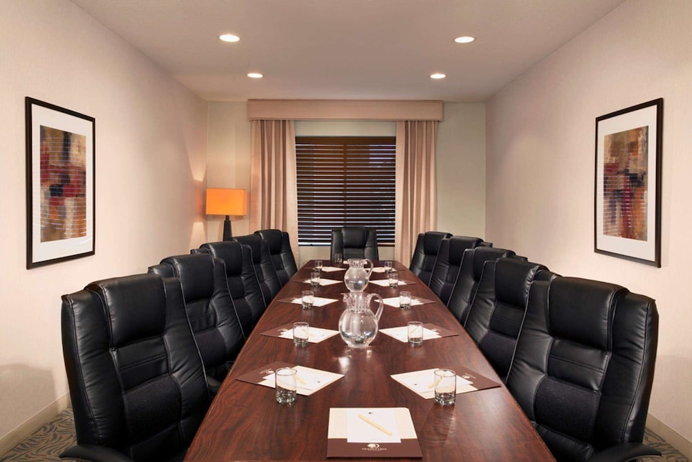 Doubletree By Hilton Hotel Vancouver 35/39