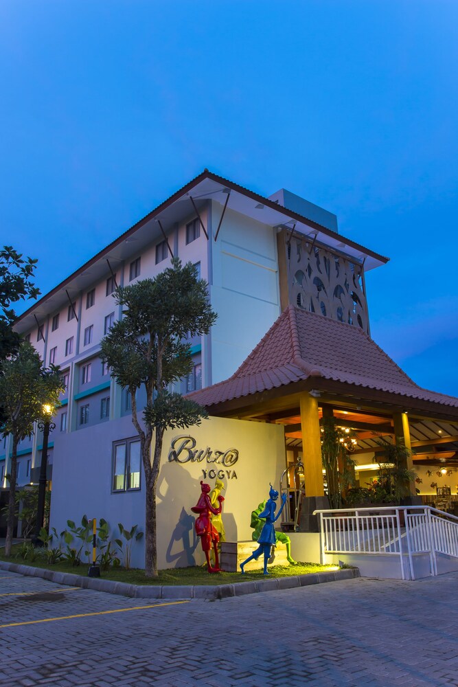 Burza Hotel Yogyakarta 5/49