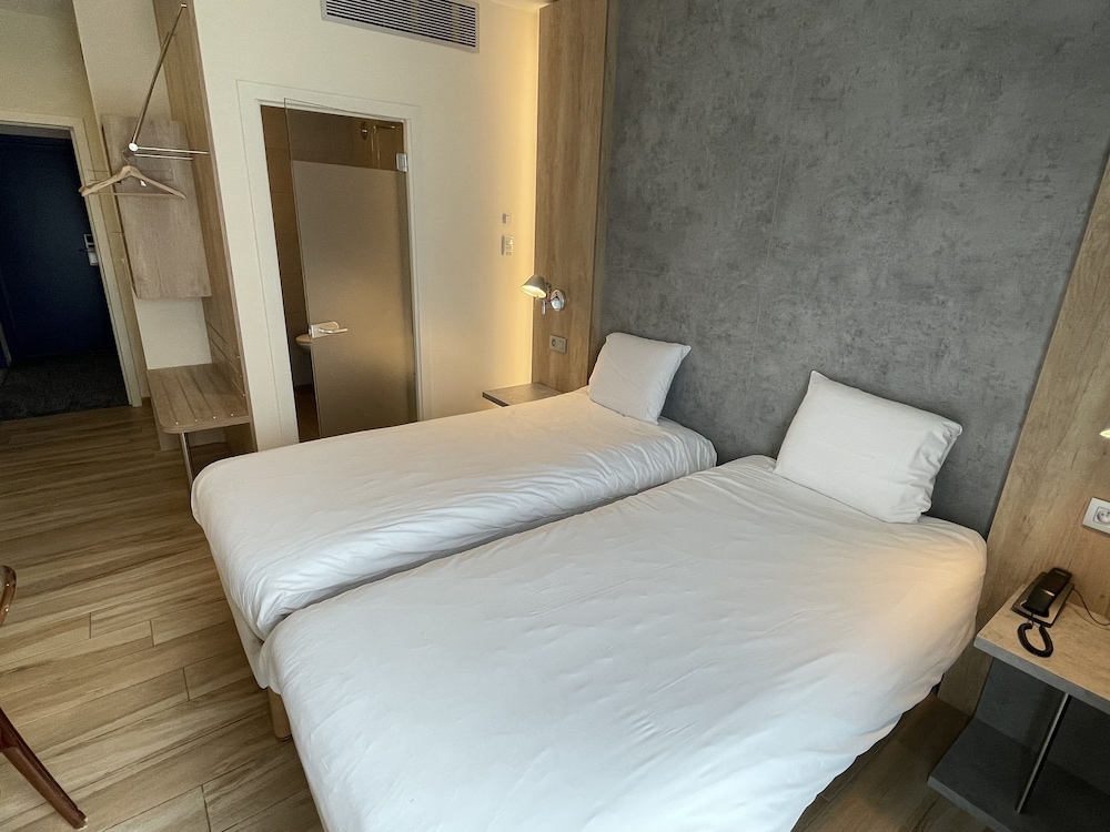 Ibis Styles La Louviere 26/73