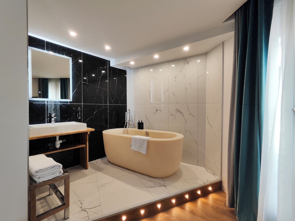 Atelier Montparnasse Hotel 40/66