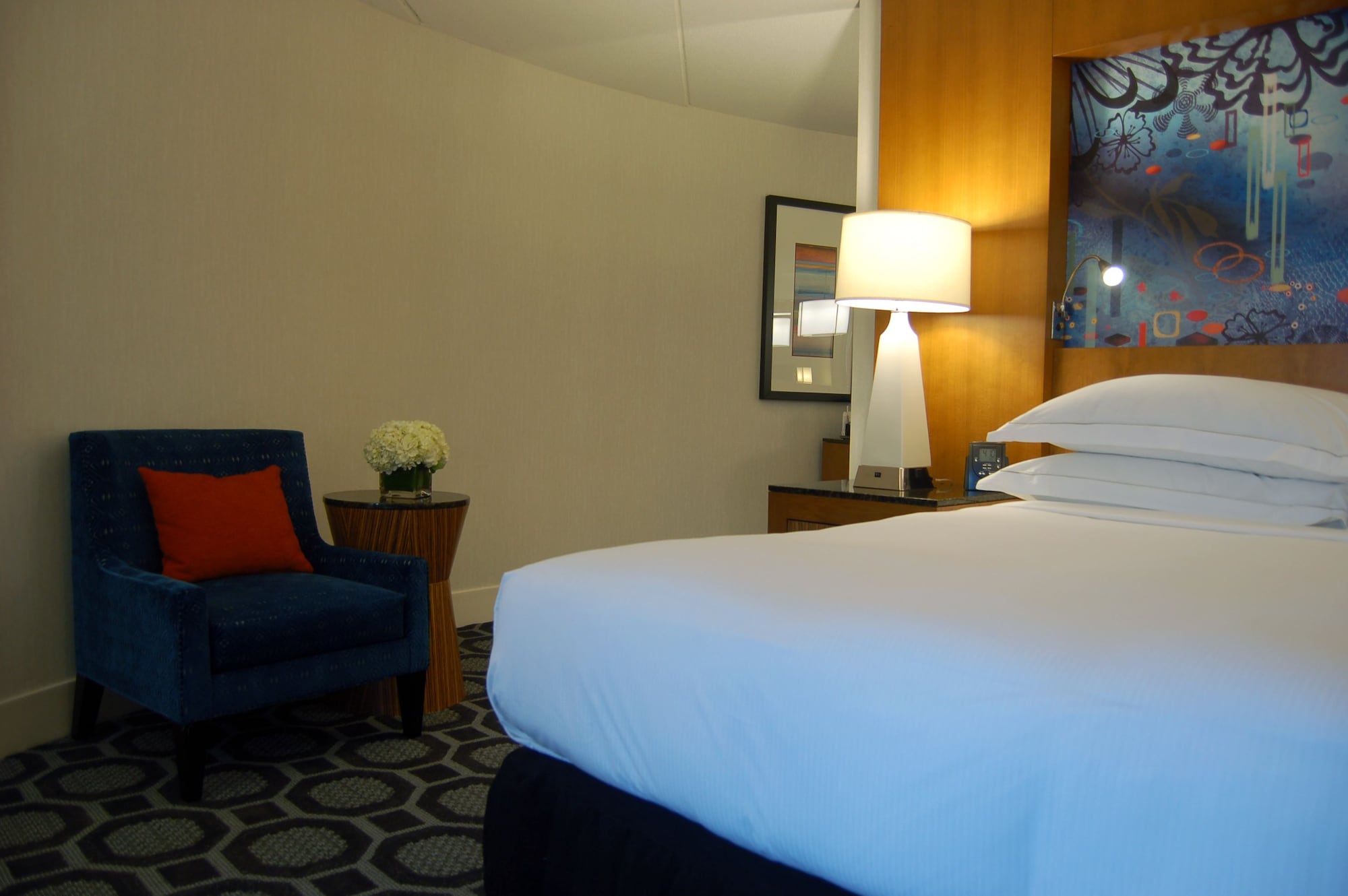 Courtyard, Suite, King Bed