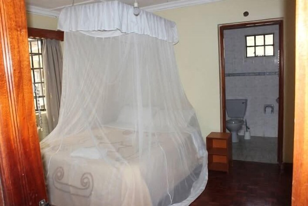 Classic Guest Home 9/50