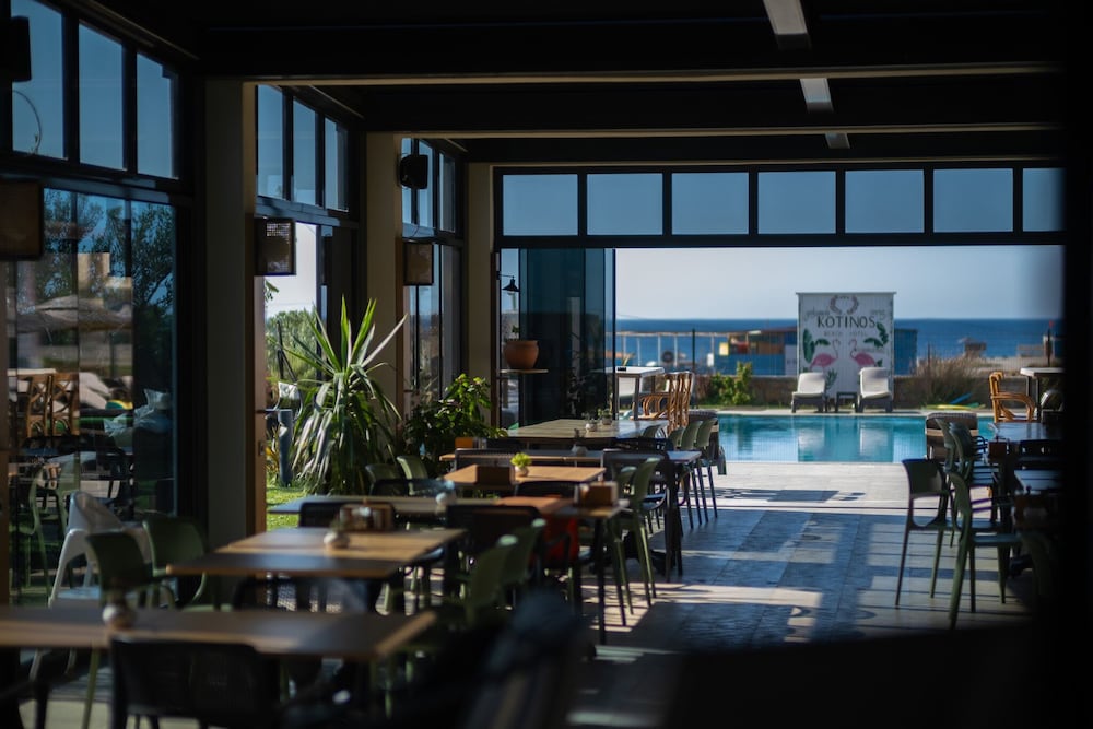 Kotinos Beach Hotel 32/47