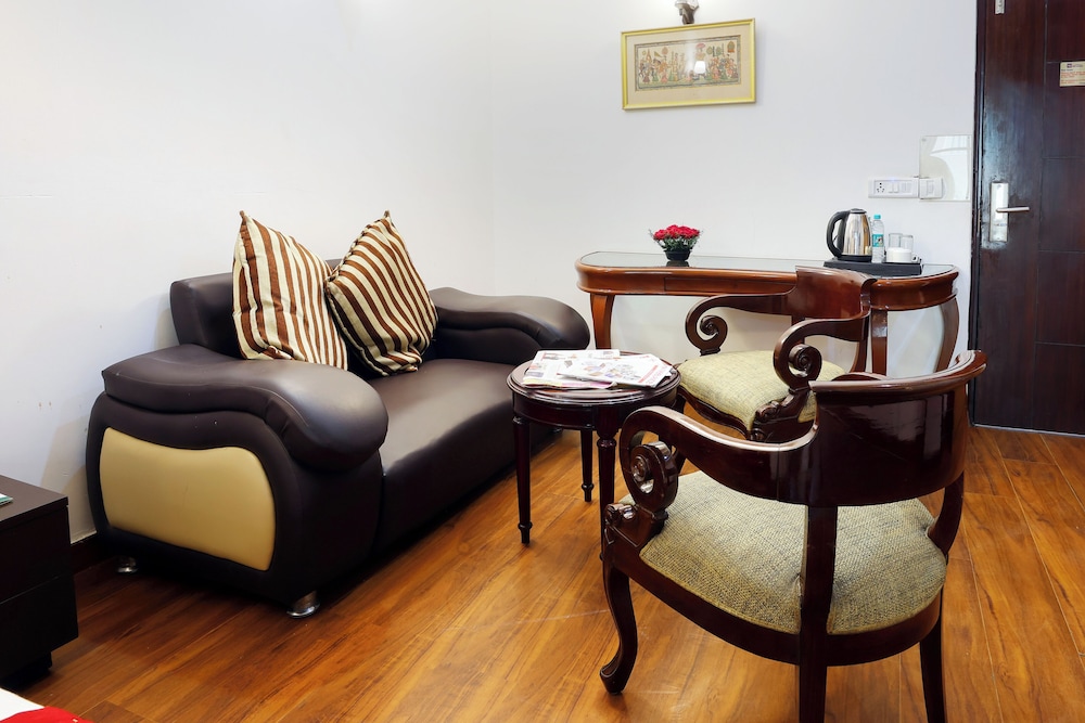 Airport Hotel Grand Delhi 38/52