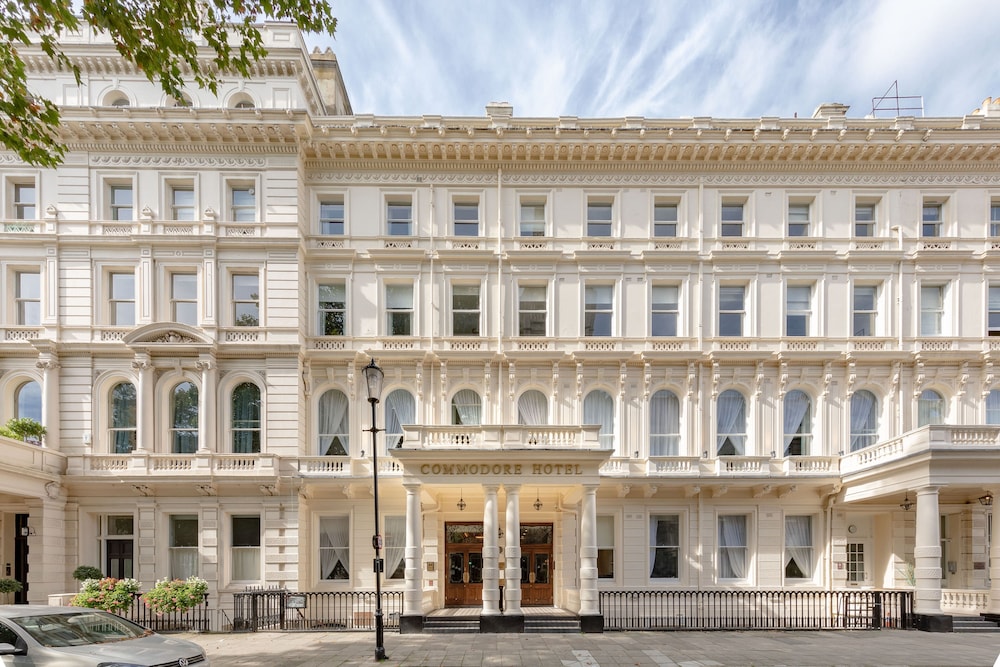 Commodore Hotel London 5/55