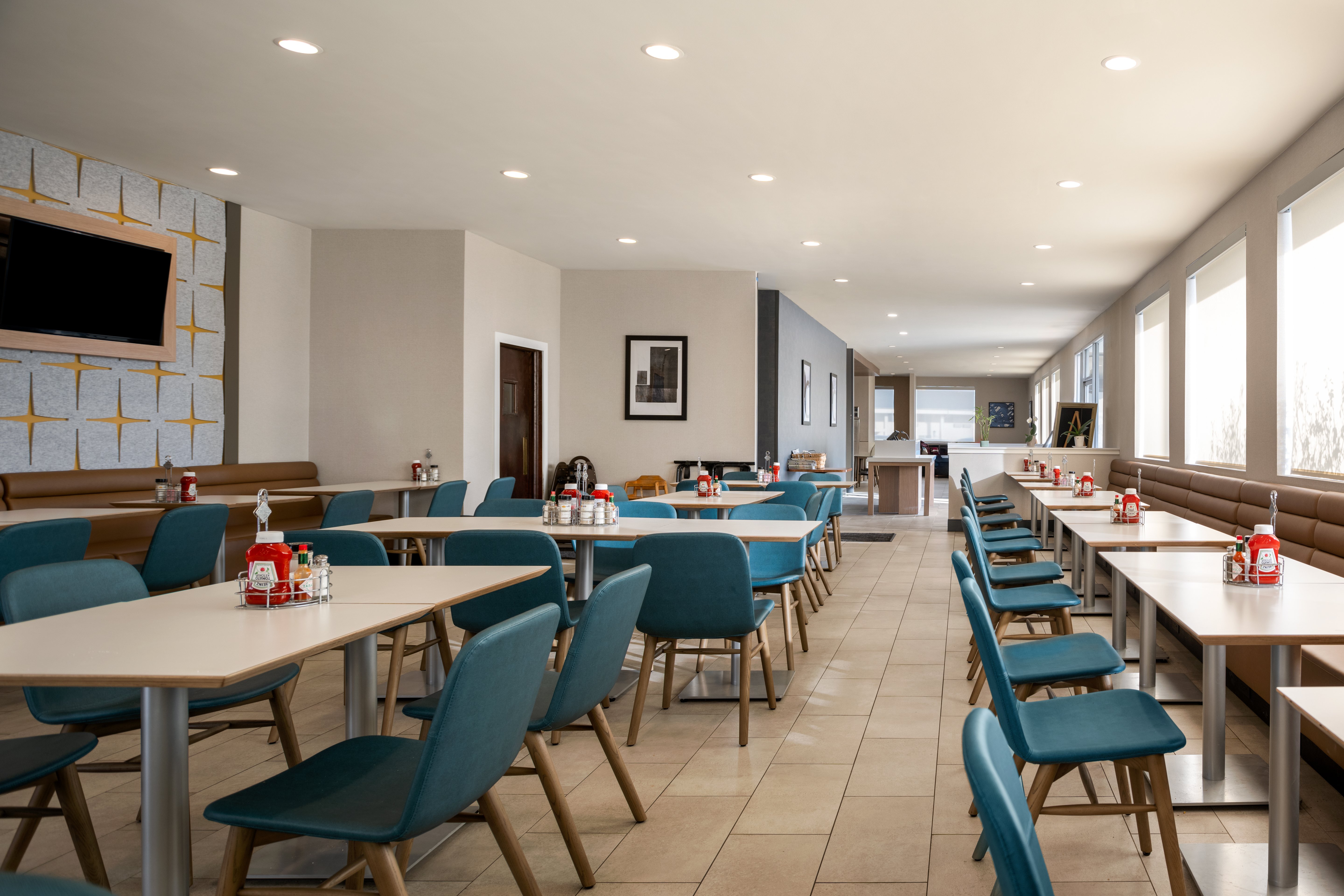 Holiday Inn Ontario 38/61