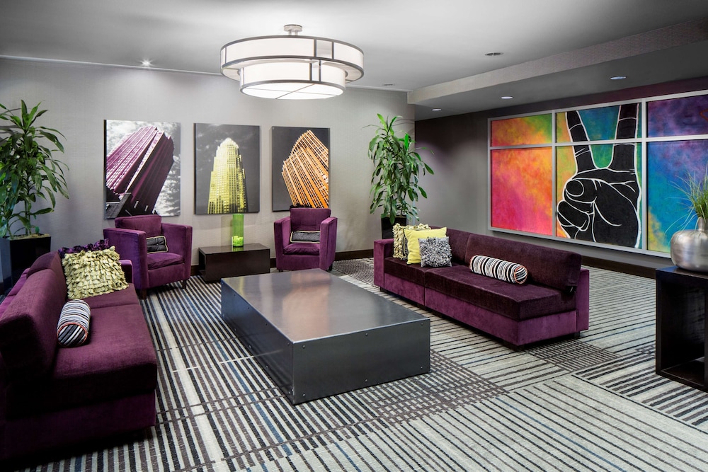HYATT house Charlotte/Center City 38/58