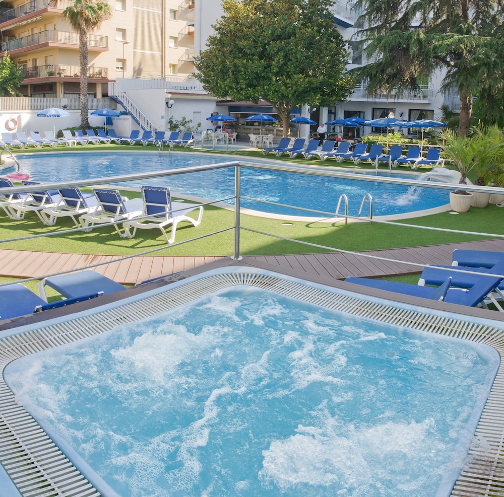 GHT Balmes Hotel, Aparthotel & Splash 51/78