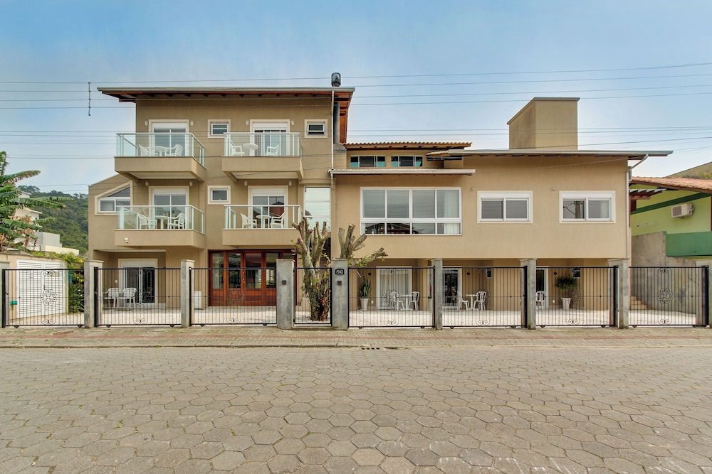 Residencial Casa Flora 2/50
