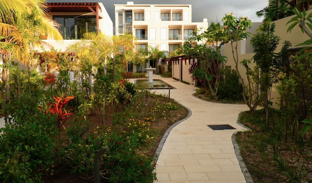 Wonders Beach Boutique Hotel 80/84
