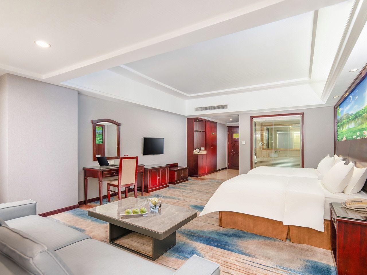 Vienna Hotel (Huizhou Yanda Avenue) 27/44