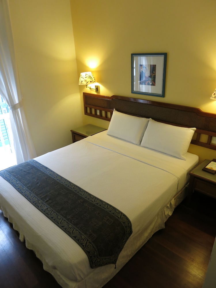 Perak Hotel 14/51