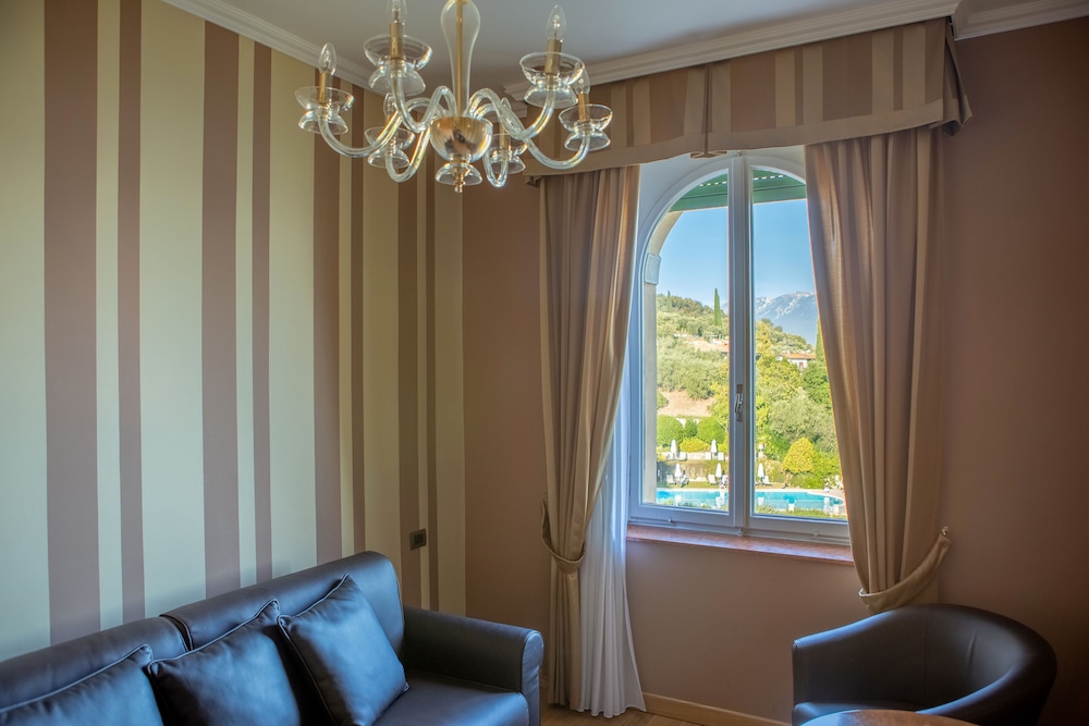Hotel Villa Del Sogno 49/77
