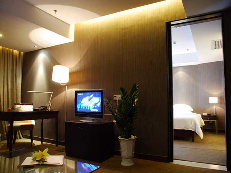 Paco Business Hotel Guangzhou Baiyun Road Branch 45/50