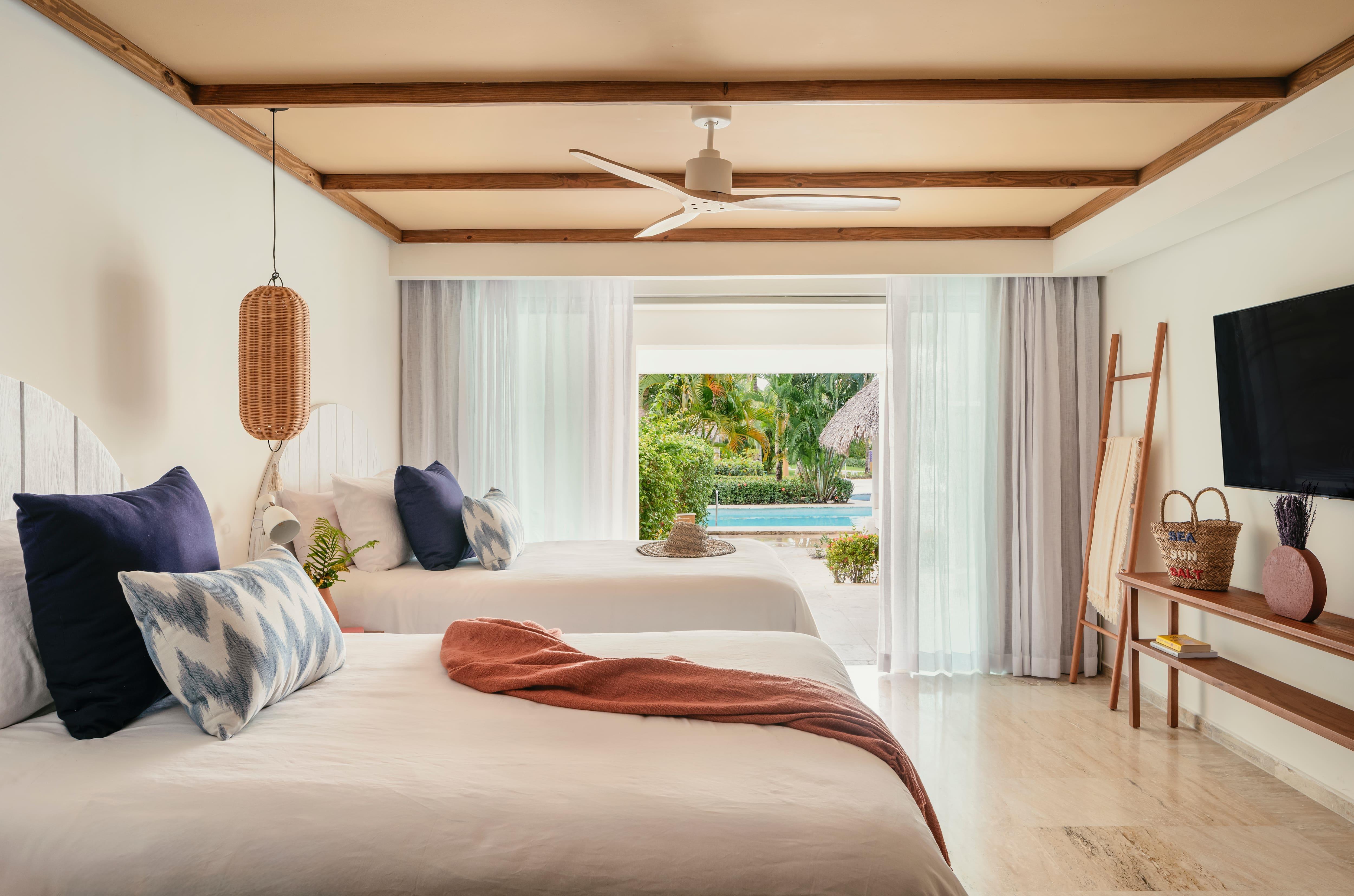 Swim Up, Zel, Suite, House