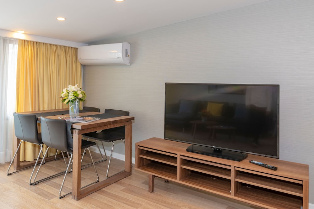 Feri Suites 38/50