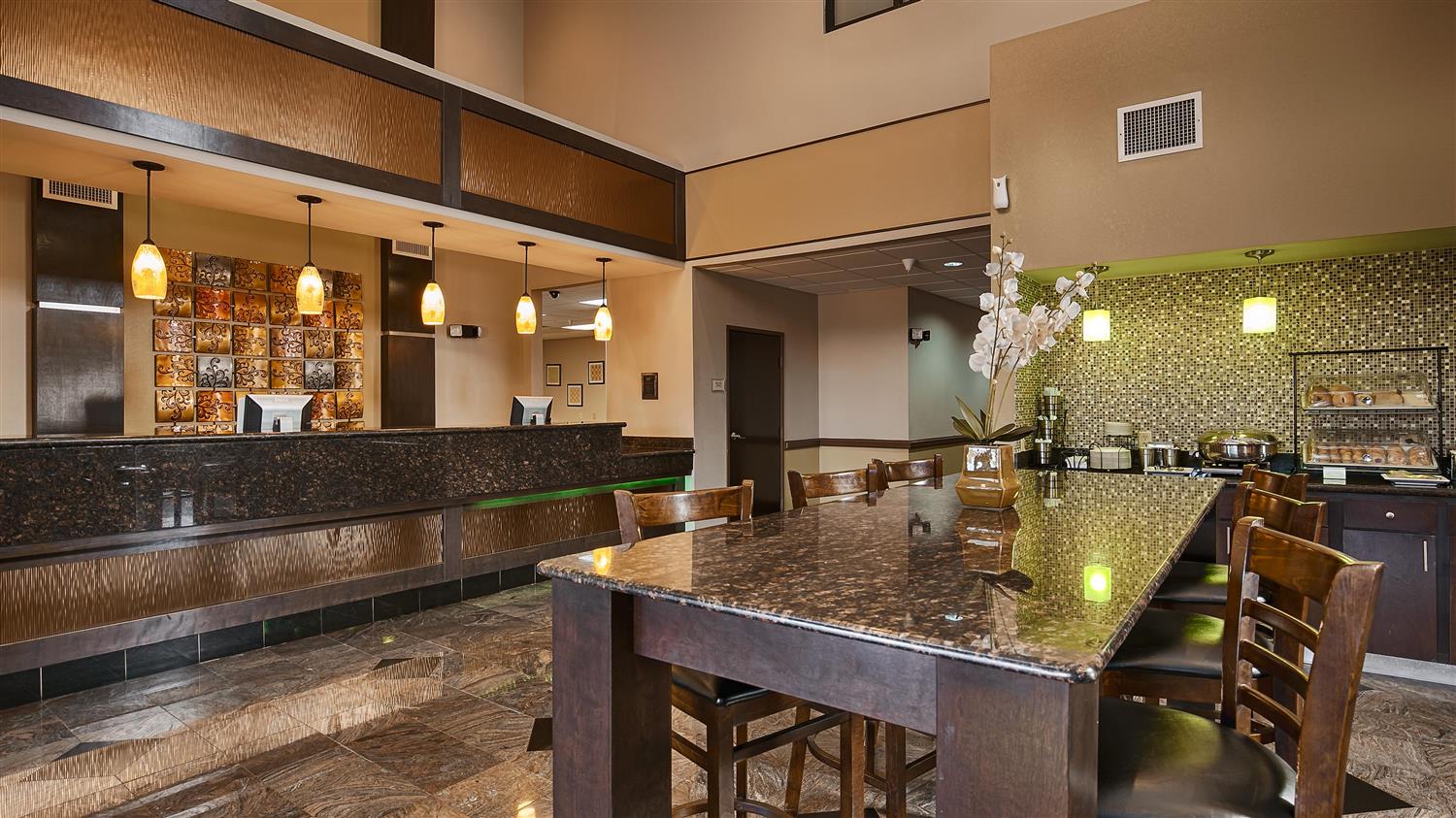 Best Western Inn & Suites - Lake Charles 30/40