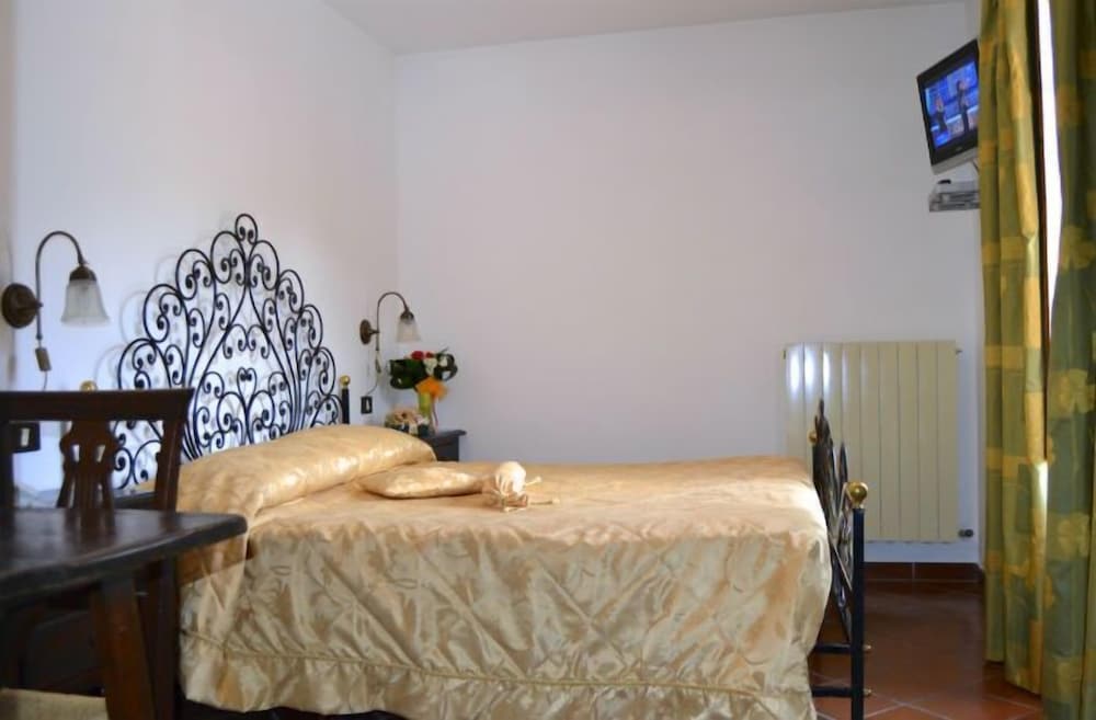 Hotel Bucaneve 9/40