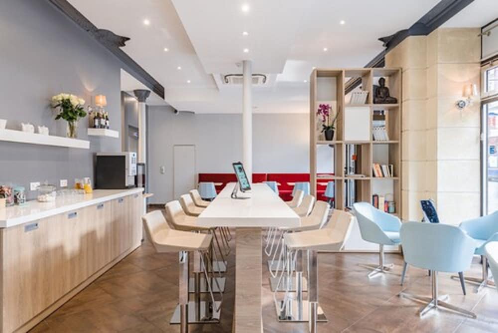 Grand Hotel Clichy 48/61
