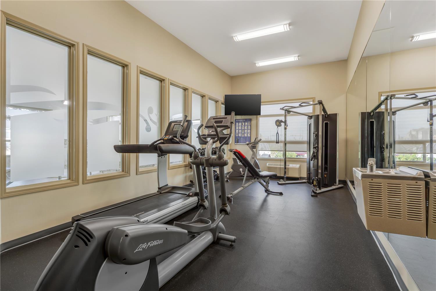 Best Western Wainwright Inn and Suites 6/13