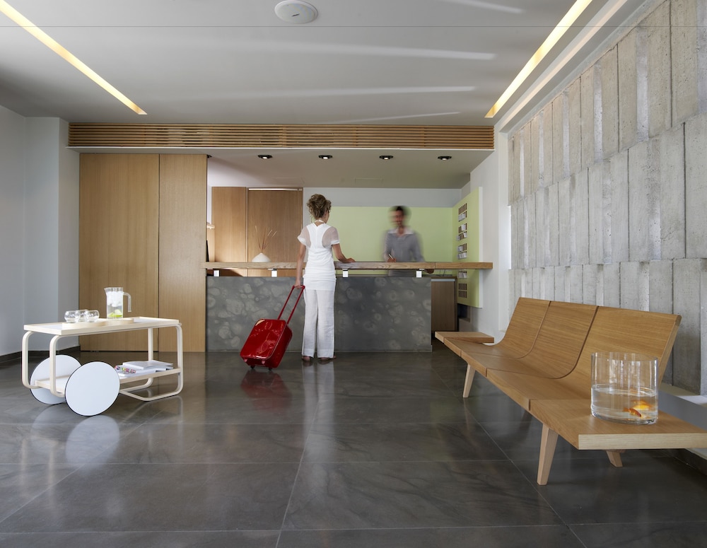 THALATTA SEASIDE HOTEL 14/73