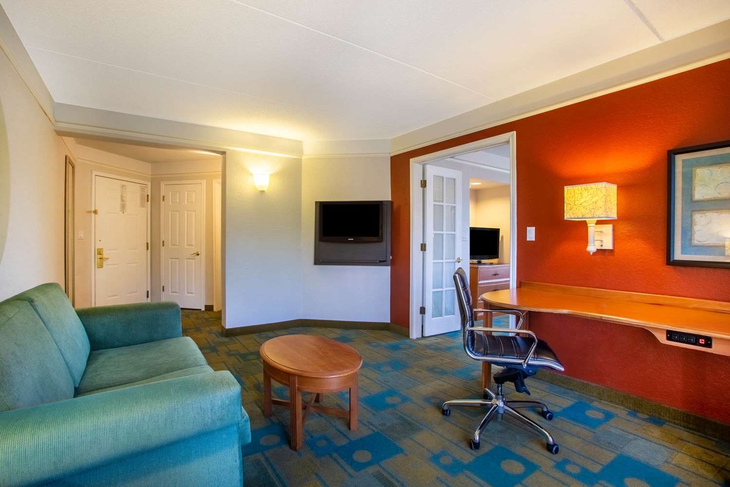 La Quinta Inn & Suites by Wyndham Charlotte Airport South 30/46