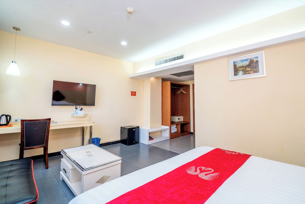 LN White House Hotel 21/48