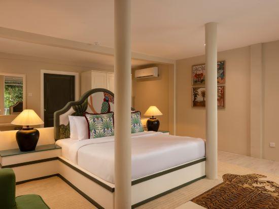 Lagoon, Chalet, King Bed
