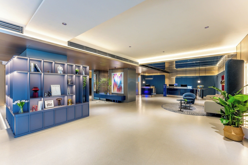 Holiday Inn Express Shanghai Jing'an Temple 10/50