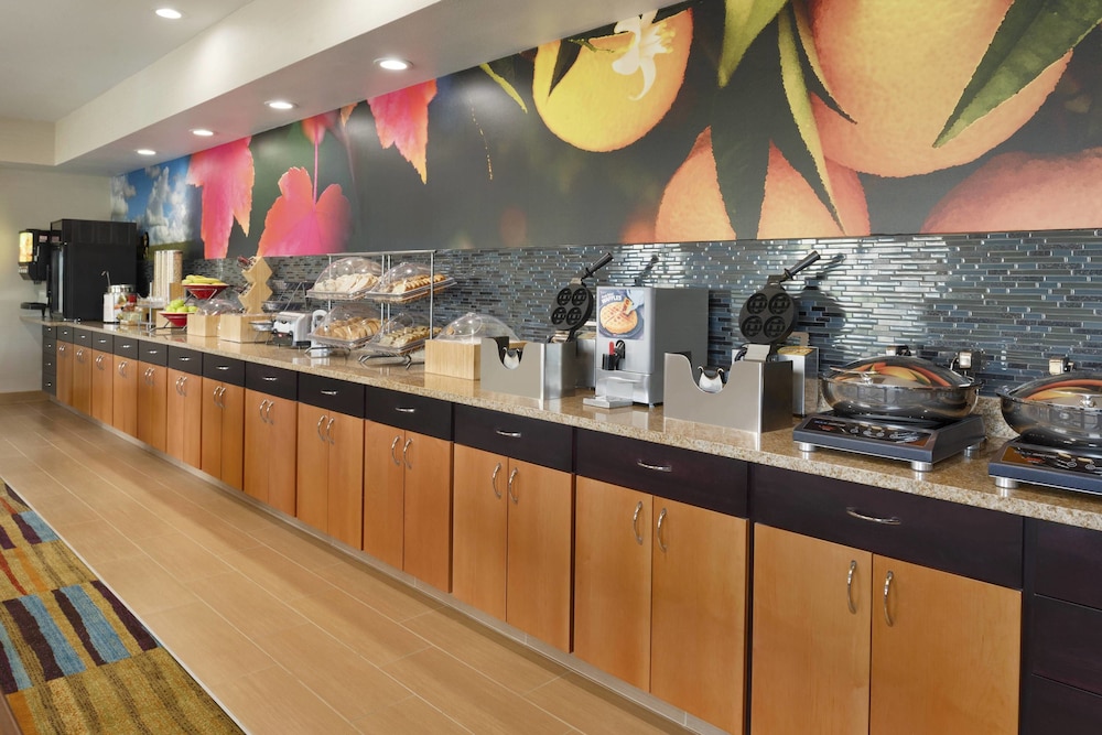 Fairfield Inn & Suites Hartford Manchester 24/29