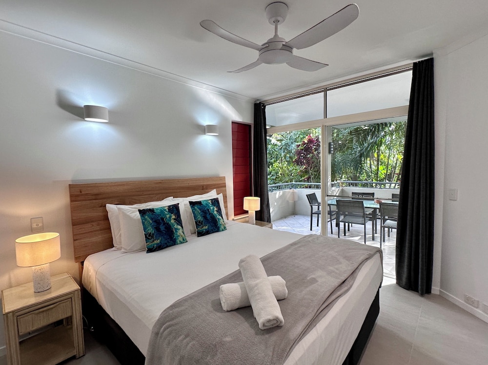Oasis At Palm Cove 21/71