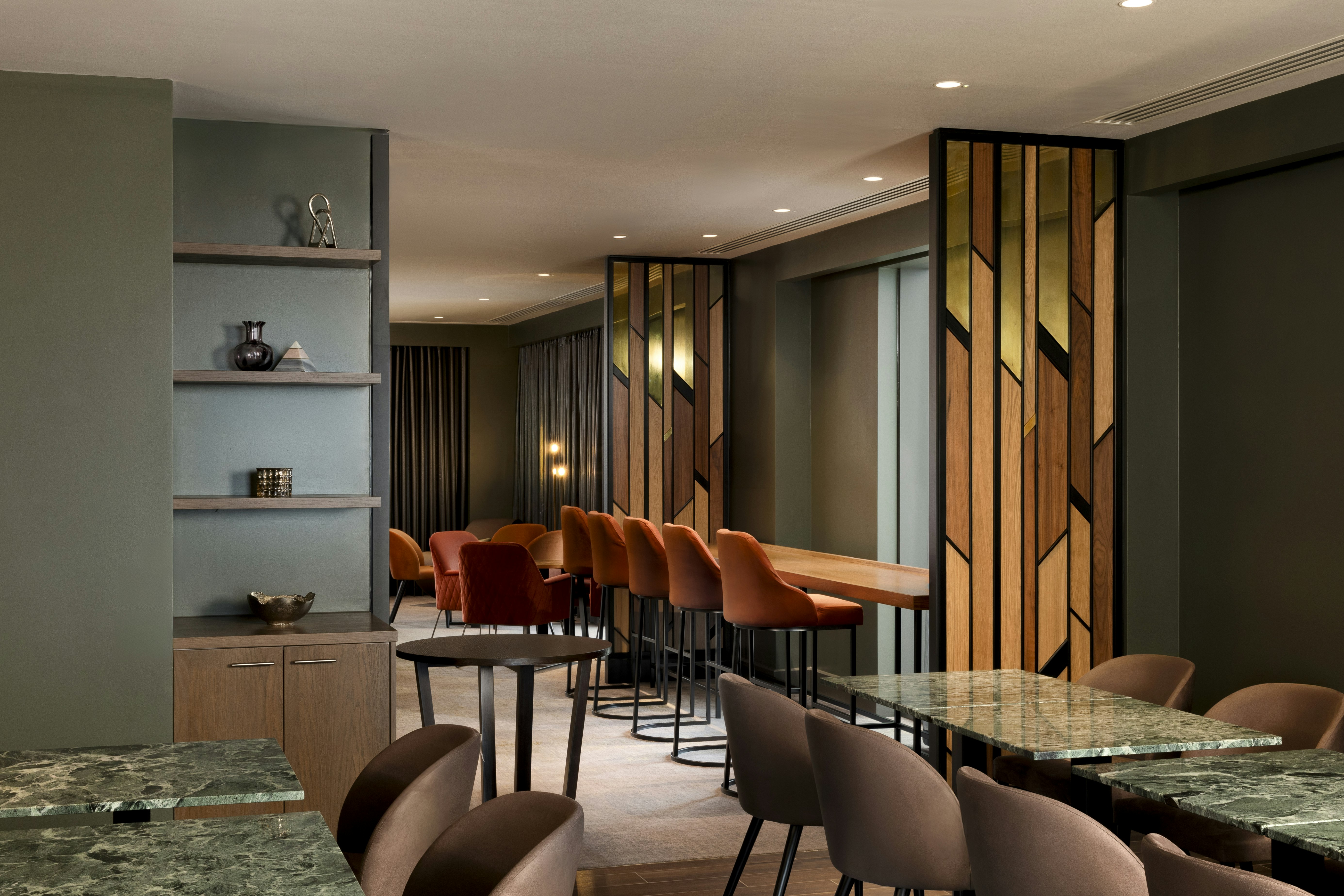 Hilton Woking 13/48