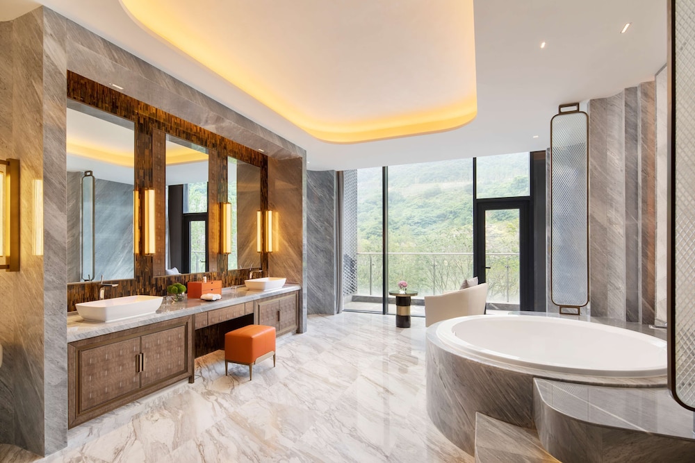 Radisson Collection Resort Nanjing 35/40
