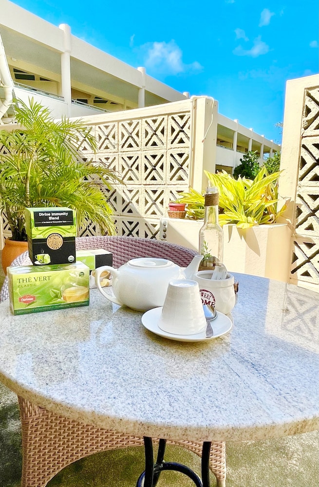 Silver Beach Hotel 37/43