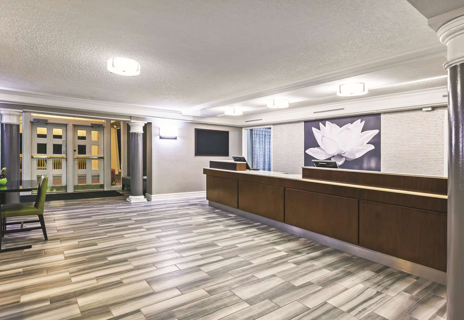 La Quinta Inn by Wyndham Midland 9/35