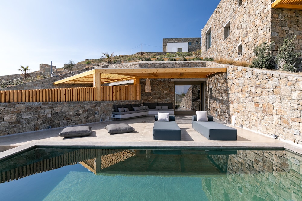 Panormos Bay Suites 44/48