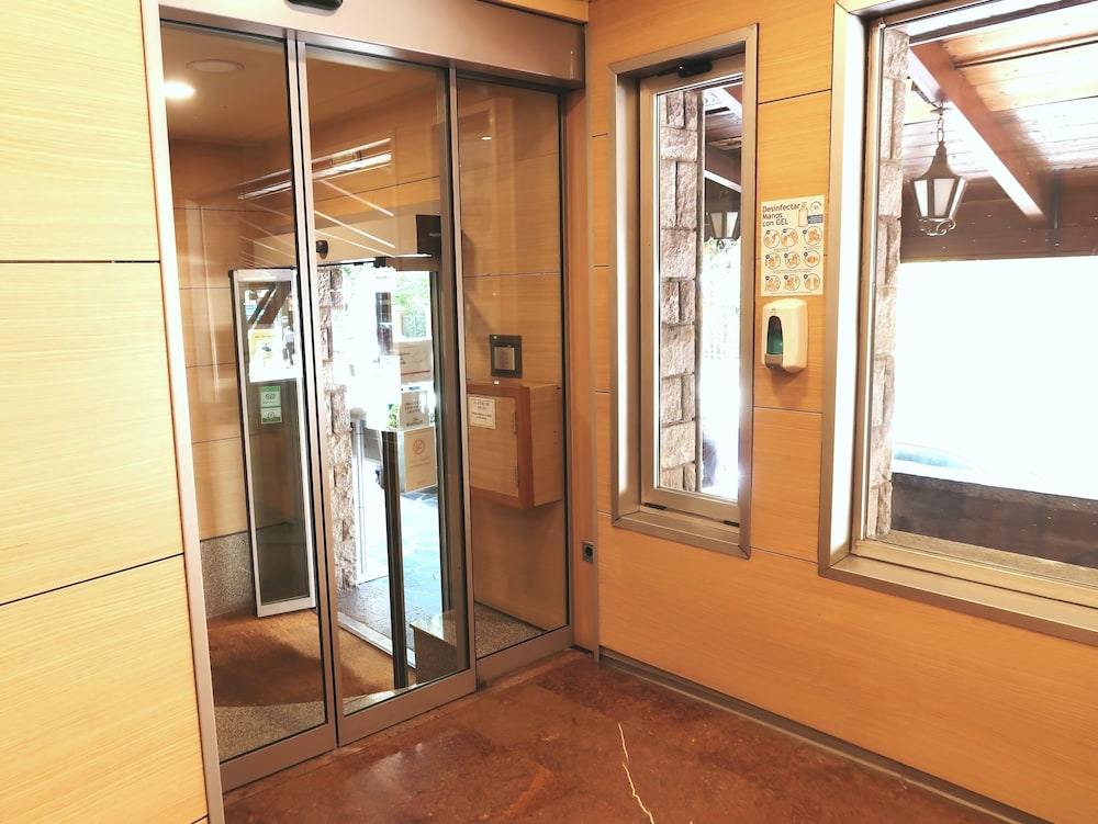 Hotel Urogallo (ex Husa) 46/46